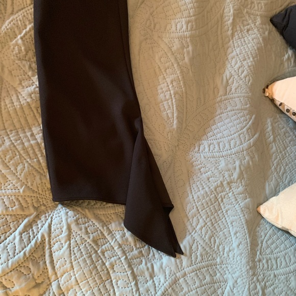 Beautiful Off-shoulder Black Dress - Picture 4 of 6